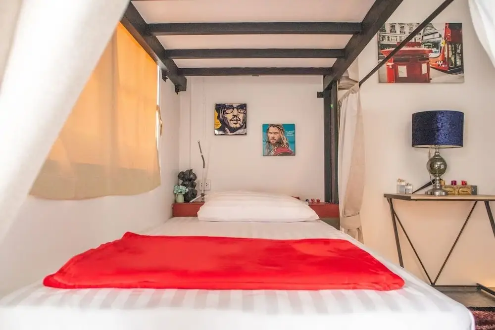 Муанг: OYO 617 Tira Hostel @ Chalong Phuket
