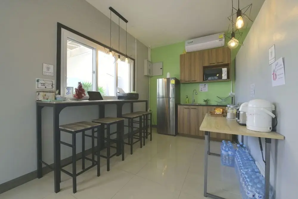 Паттайя: Baan Wararin Hostel by OYO Rooms