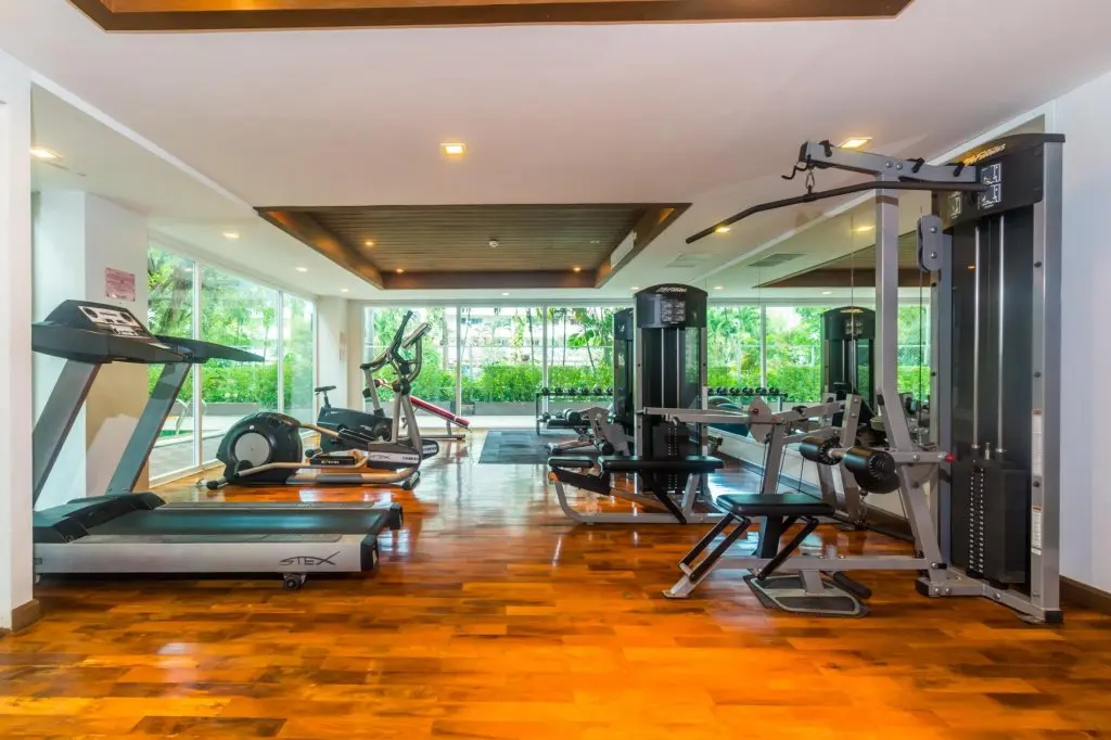 Кату: HLC501 - Patong apartment for 4, market and beach