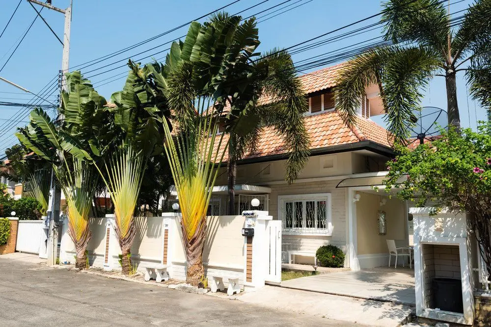 Паттайя: 3BR Pool & BBQ Holiday Cottage