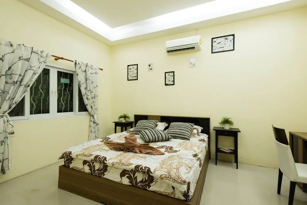 Паттайя: 3BR Pool & BBQ Holiday Cottage