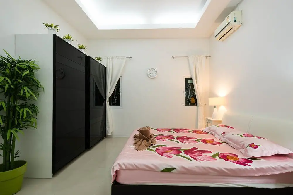 Паттайя: 3BR Pool & BBQ Holiday Cottage