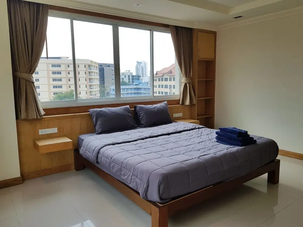 Паттайя: A Large 2 BR - 3 Baths 511 Downtown