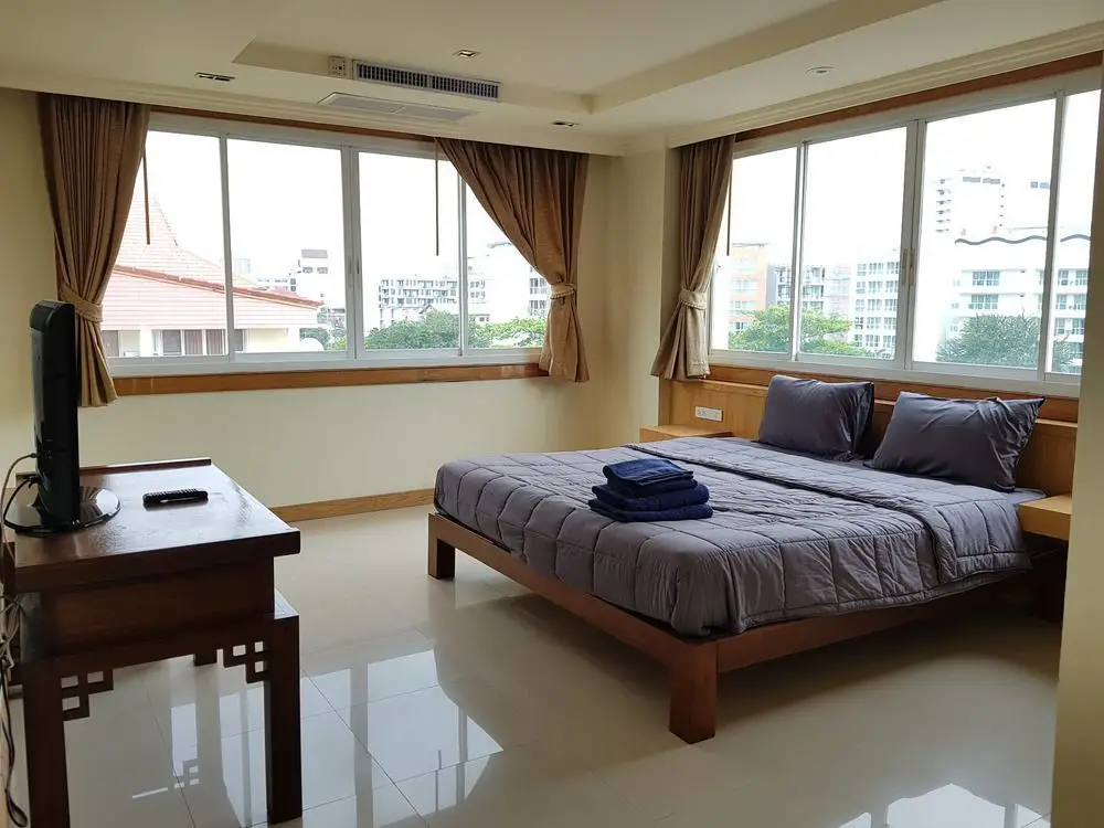 Паттайя: A Large 2 BR - 3 Baths 511 Downtown