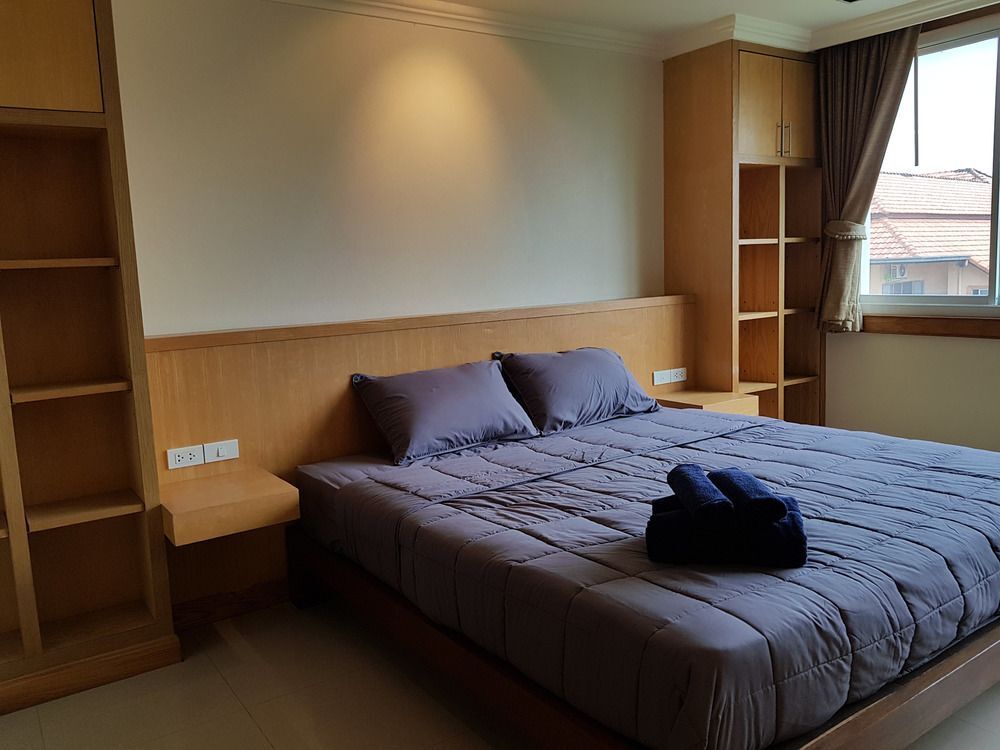 Паттайя: A Large 2 BR - 3 Baths 511 Downtown