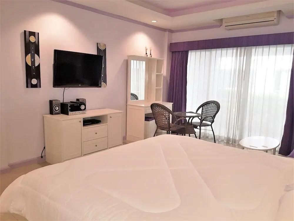 Паттайя: Ground Floor 42 sq m Studio at Baan Suan Lalana