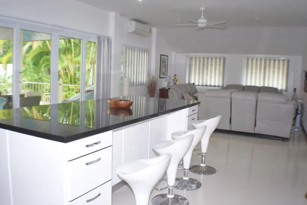 Муанг: Very Large Villa Suitable for a Large Group up to 10 People or Even 2 Families