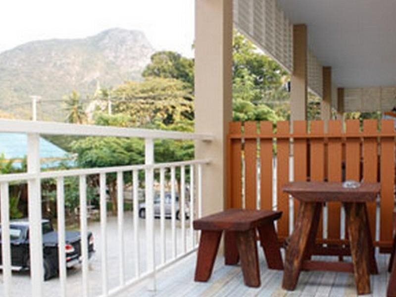 Прачуапкхирикхан: OYO 1124 Sinaree Resort