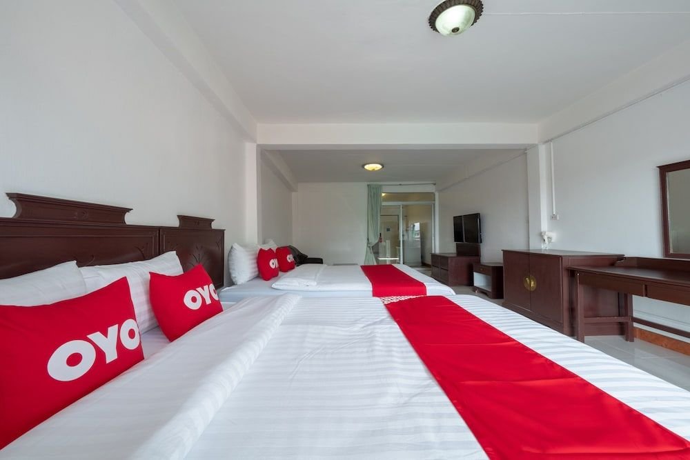 Паттайя: OYO 1123 The One Health Care and Apartment