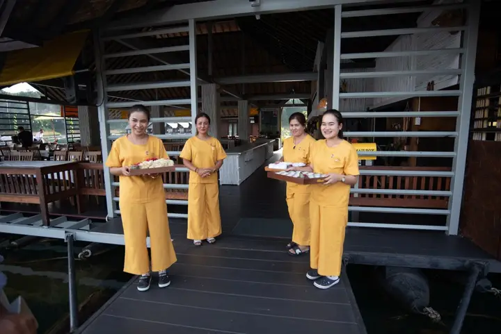 Кхао Пхан: Отель 500Rai Floating Resort - Khao Sok National Park