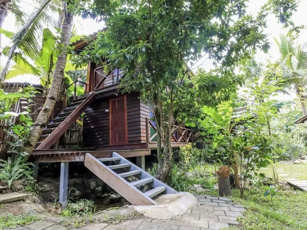 Чом-Тонг: Nida Rooms Banluang Prathat 84