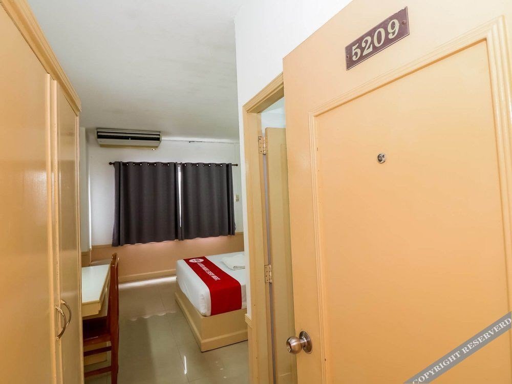 Чиангмай: Nida Rooms Chang Mai Airport 99 at The Family Hotel