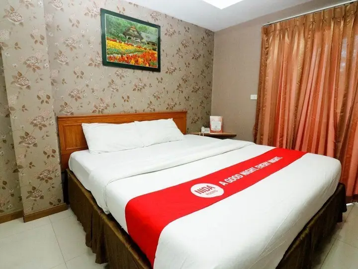 Бангкок: NIDA Rooms Suvanabhumi 911 Silver place