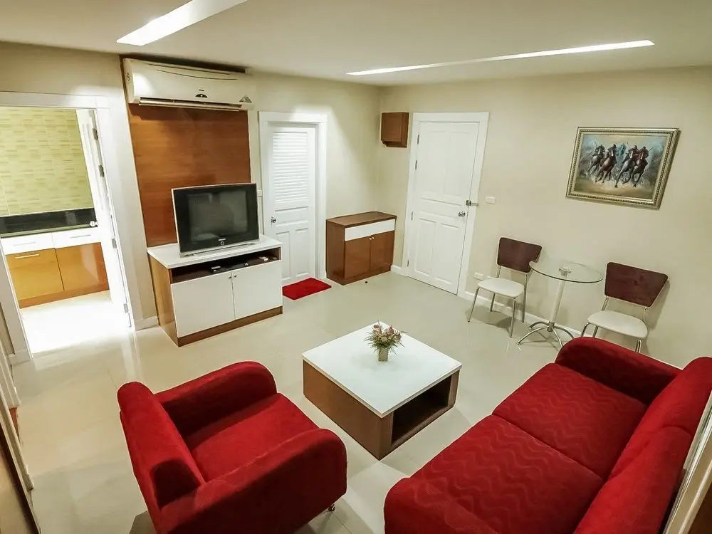 Бангкок: 乌尼可诗娜卡琳公寓(Unico Srinakarin Residence)