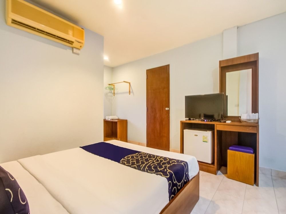 Тхап Сакае: Capital O1142 Laemkum Beach Resort