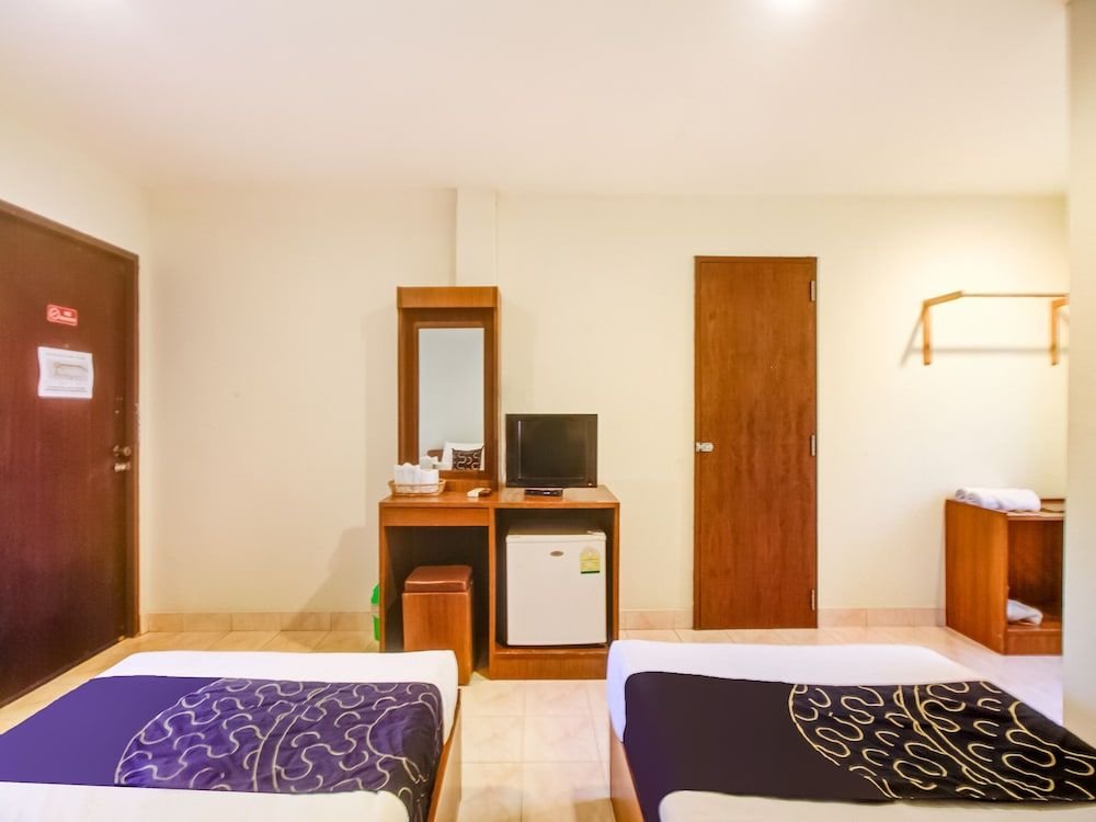 Тхап Сакае: Capital O1142 Laemkum Beach Resort