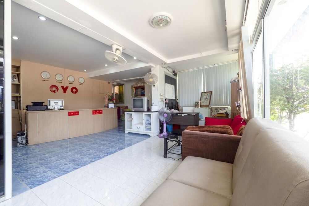 Паттайя: OYO 1165 UMA Apartment