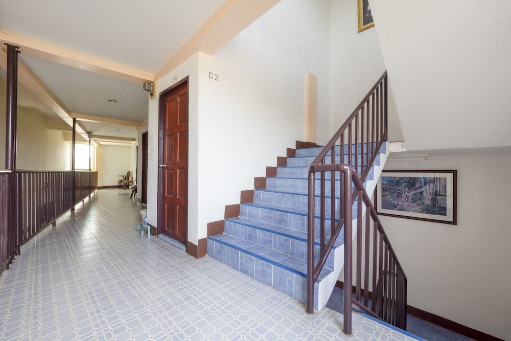 Паттайя: OYO 1165 UMA Apartment