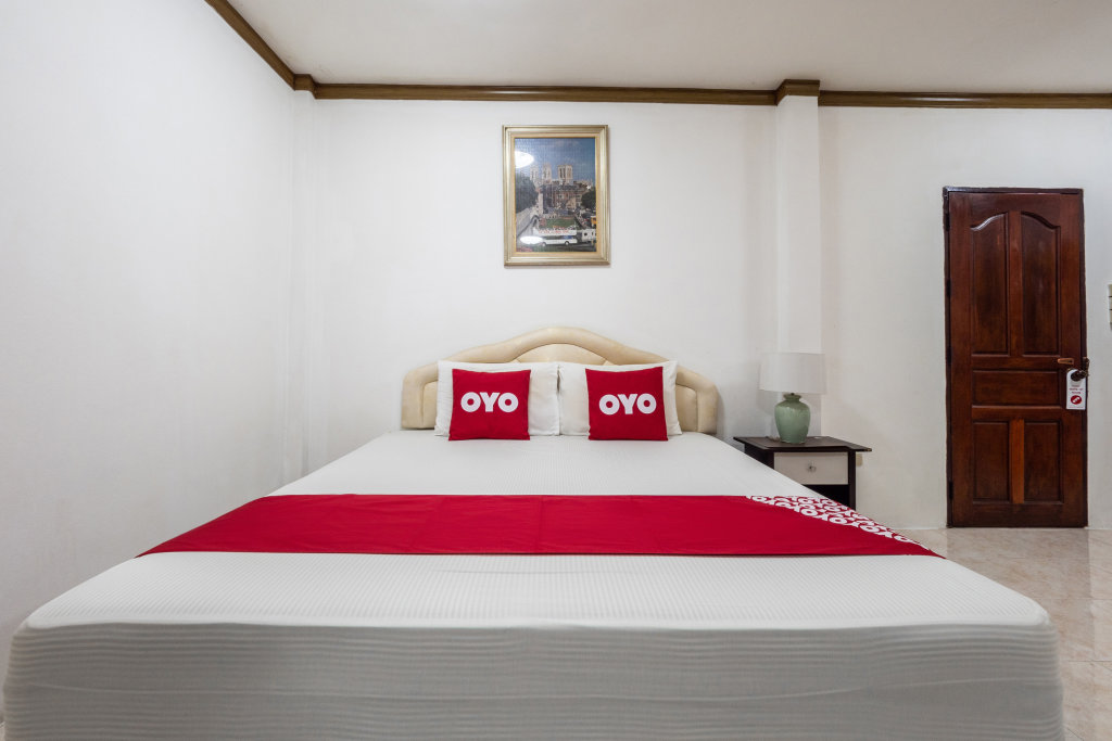 Паттайя: OYO 1165 UMA Apartment