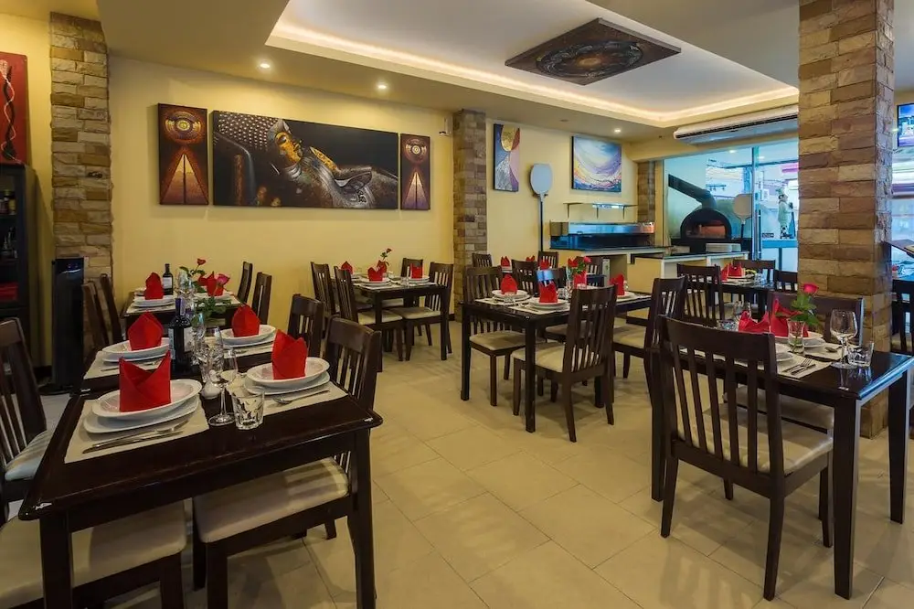 Кату: Room in Guest Room - Guesthouse Belvedere - Only Minutes From Patong Beach, Delightful Room for 2