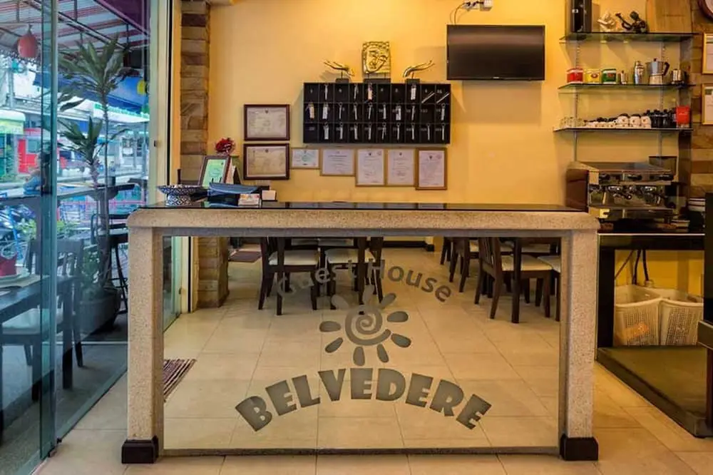 Кату: Room in Guest Room - Guesthouse Belvedere - Beautiful Apartment, 10 Minutes From the Beach
