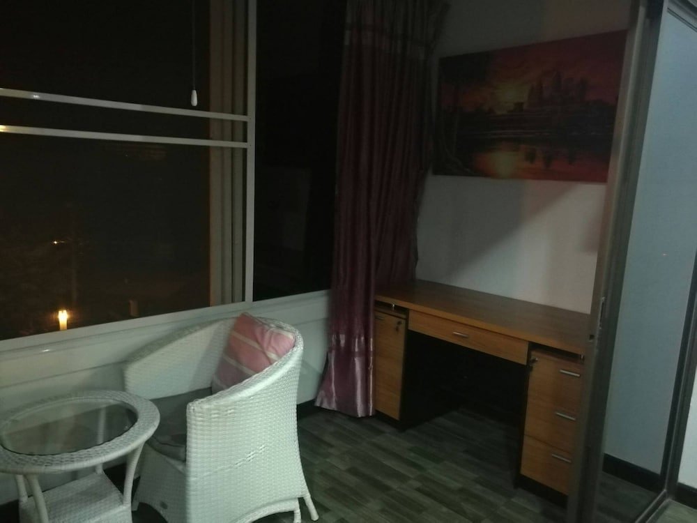 Паттайя: 201 Jomtien Hill Resort Sudio