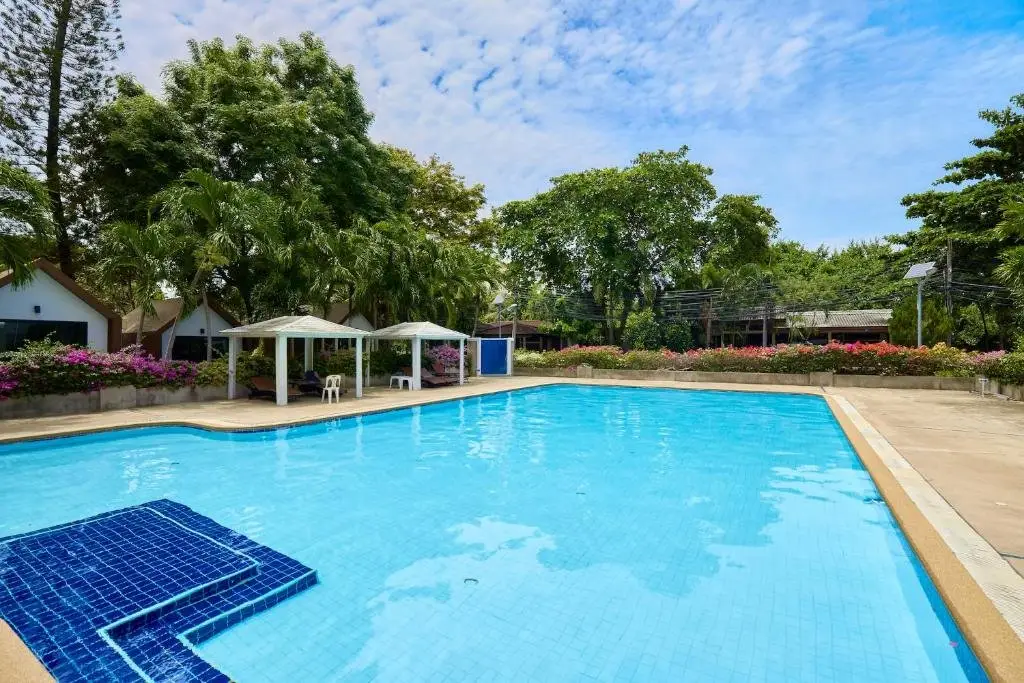 Паттайя: Sea View Studio Jomtien Beach