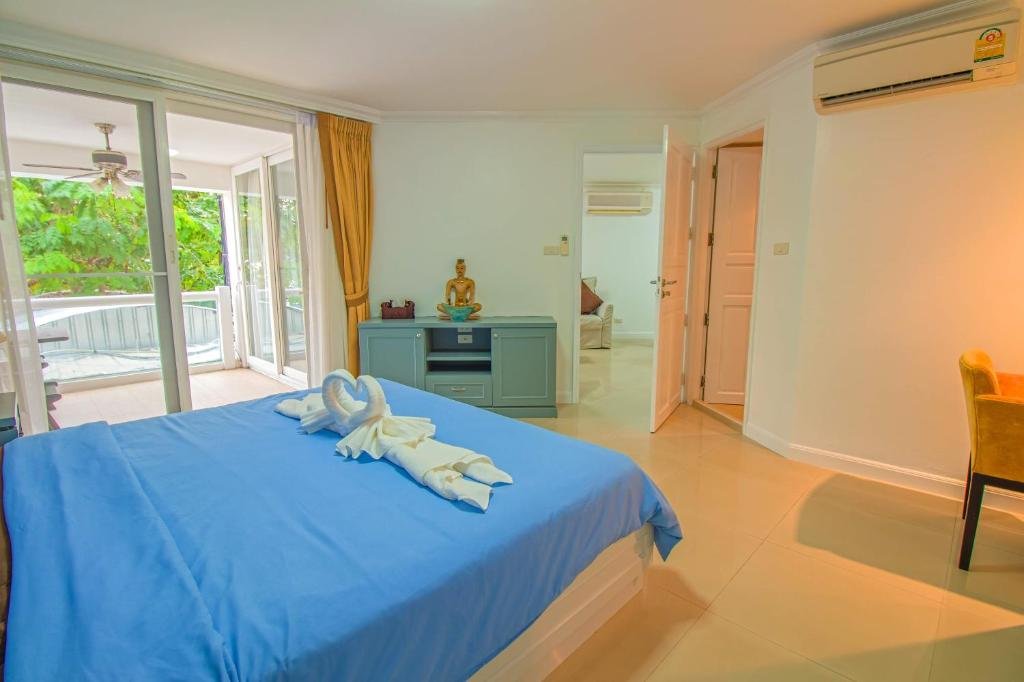 Паттайя: Sea View Studio Jomtien Beach