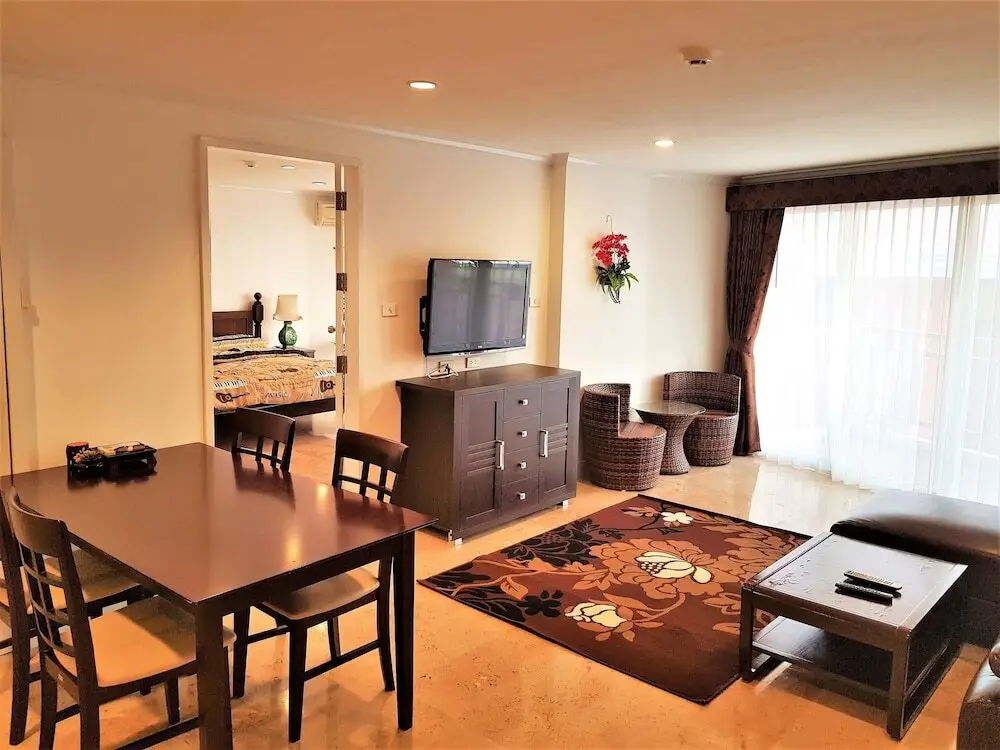 Паттайя: Sea View 2 bed Condo Pattaya