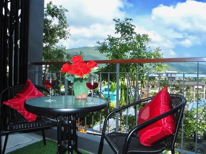 Кату: Emerald Terrace - New City View Apartment