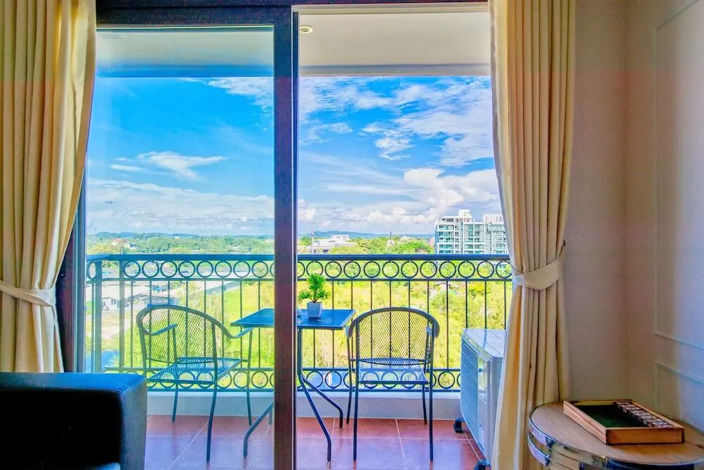 На Чом Тхиан: Venetian Signature Condo Resort Pattaya By Whispering
