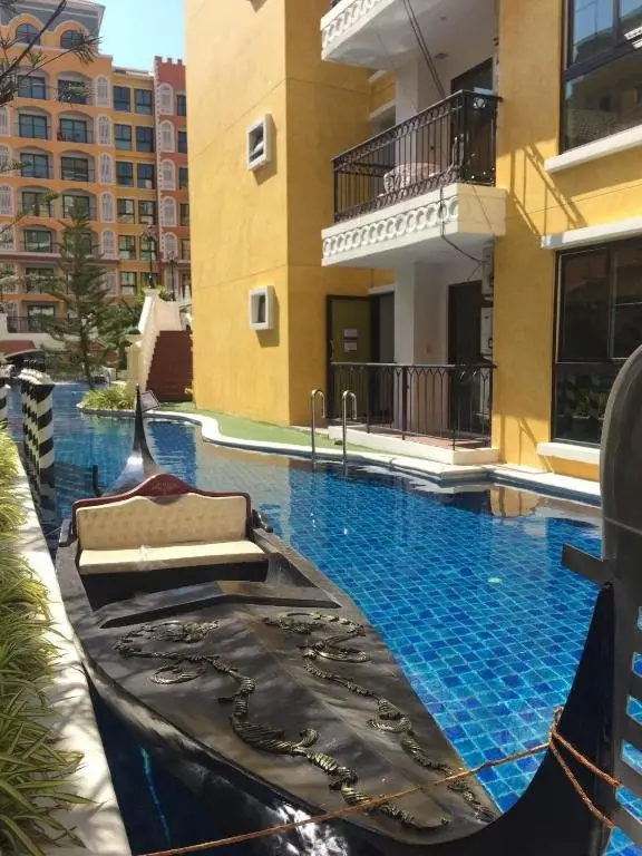На Чом Тхиан: Venetian Signature PoolAccess Resort Jomtian Pattaya