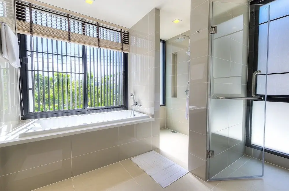 Тхаланг: Villa Andy with pool and 800 m away from beach