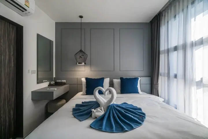 Тхаланг: Palmyrah Surin - 700 meters to the beach!!! Brand new luxury condo, Thalang, Phuket, Thailand