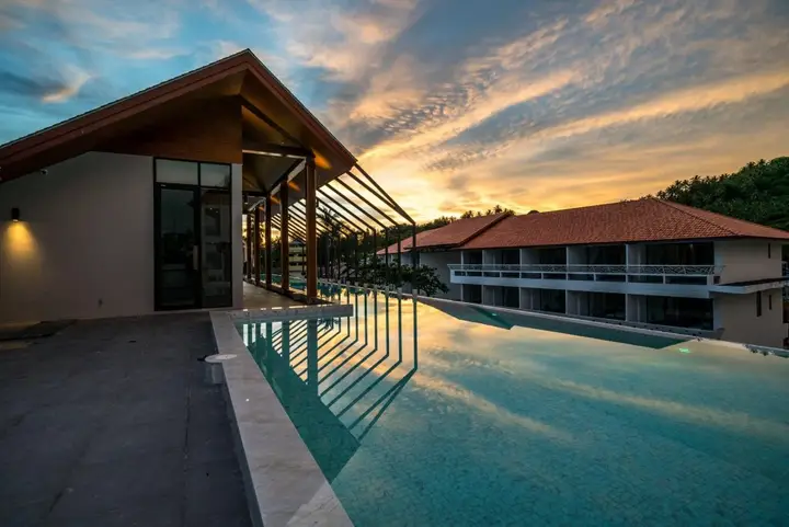 Тхаланг: Palmyrah Surin - Brand new Luxury Condo C209