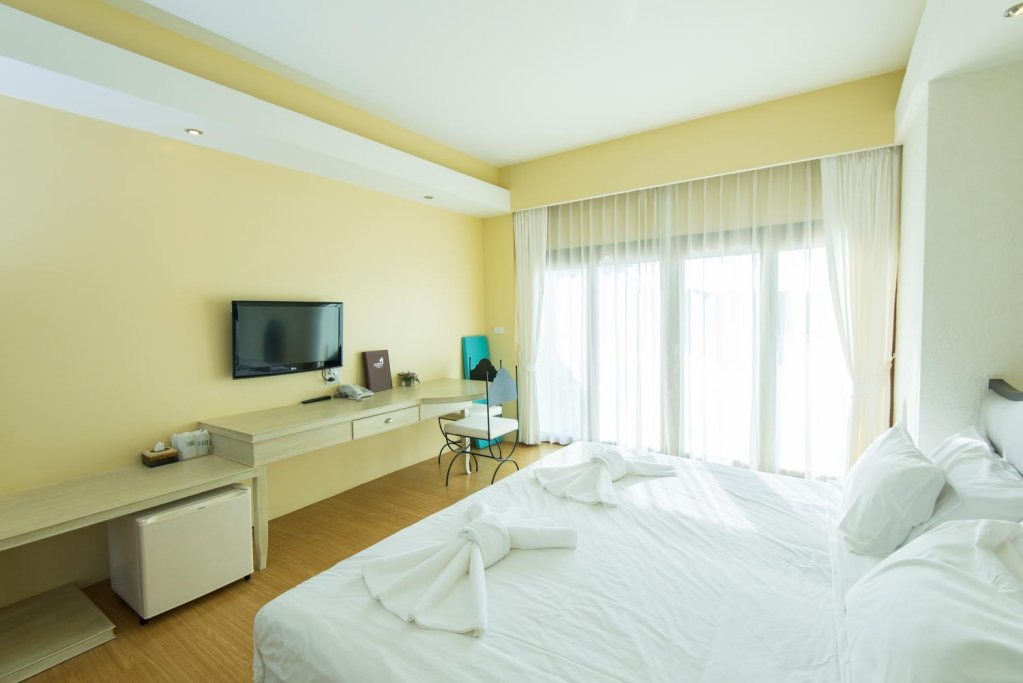 Самутсонгкхрам: Baan Talay See Cream Resort