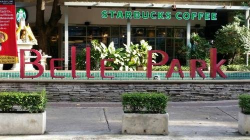 Бангкок: Right Place Sathorn