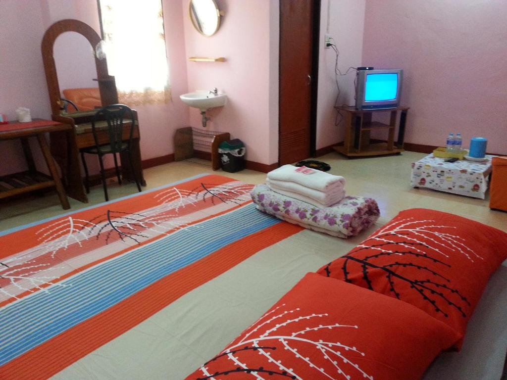 Roong-Arun Apartment — фото 1