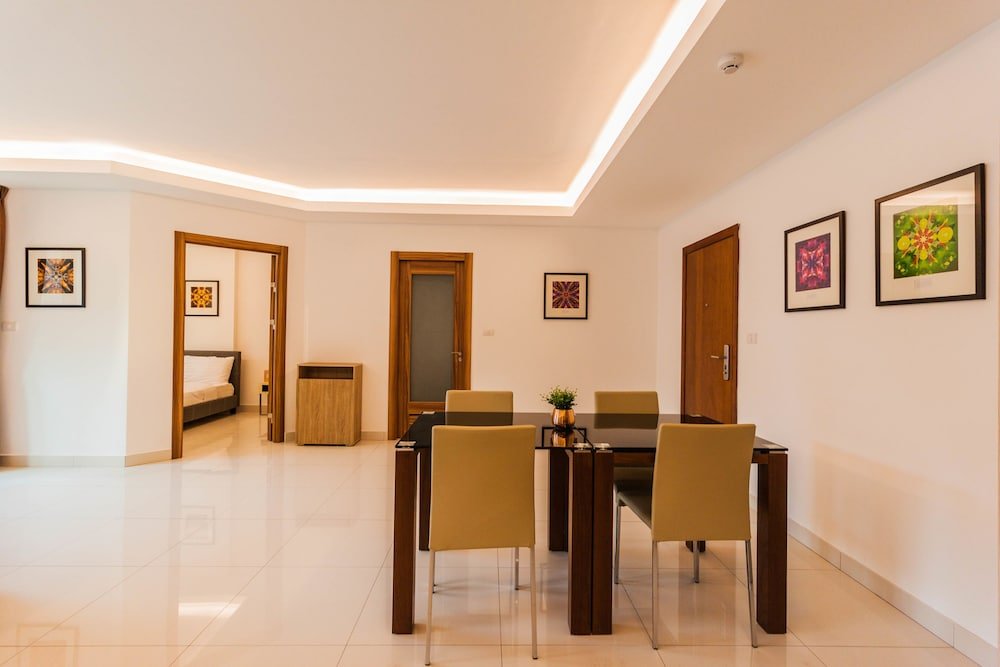 Паттайя: Laguna Beach Resort 2 by Pattaya Sunny Rentals