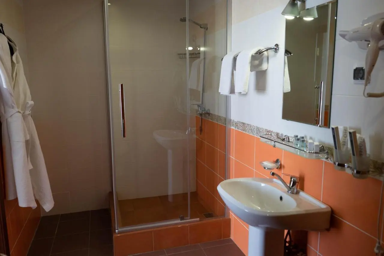 Георгиевск: Hotel Korona