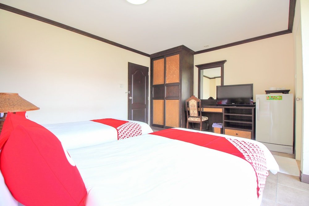 Банг Пхли: White Inn Hotel by OYO Rooms