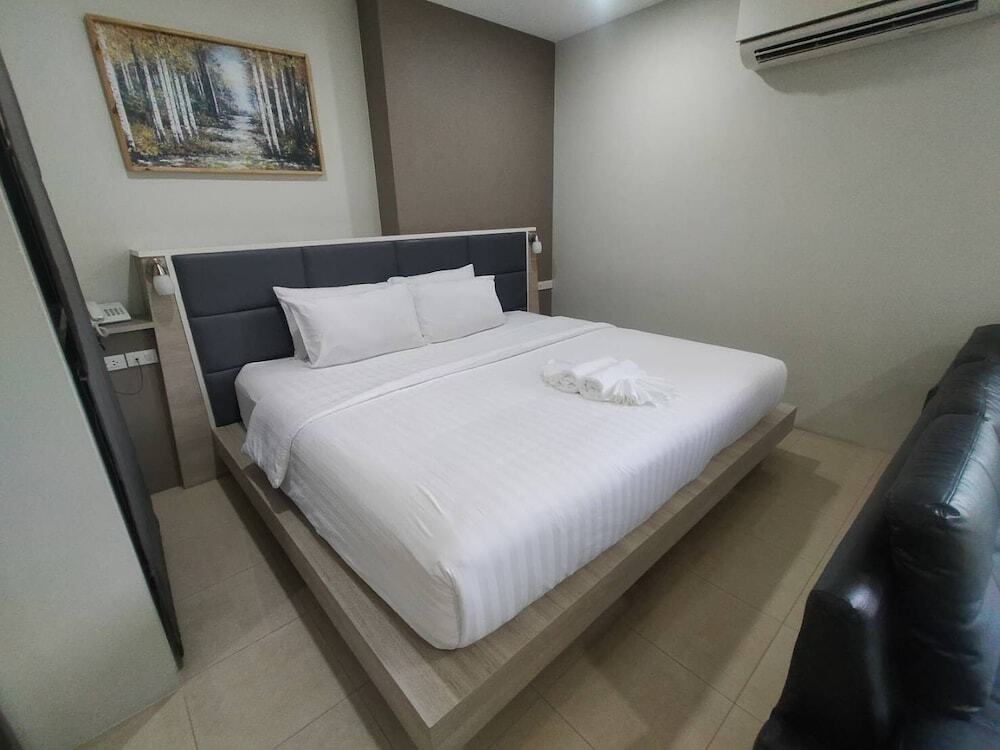 Саттахип: Sattahip 9 Boutique Hotel OYO Rooms