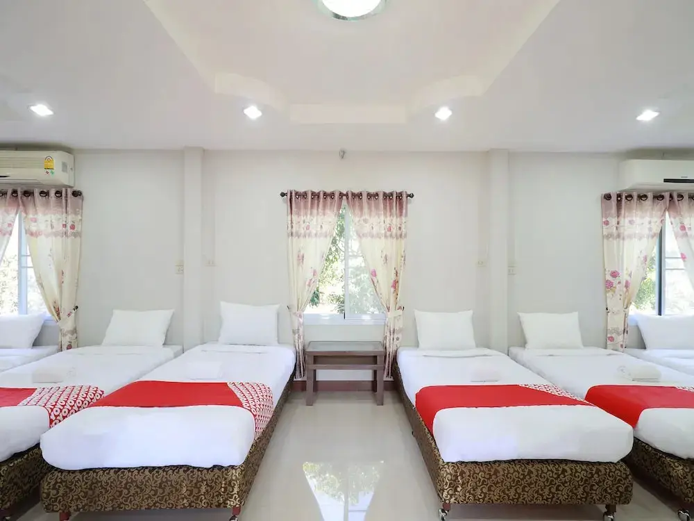 Лампхун: Kongsup Resort by OYO Rooms