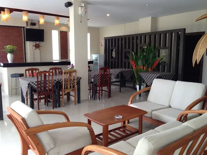Кату: Home 8 Hotel