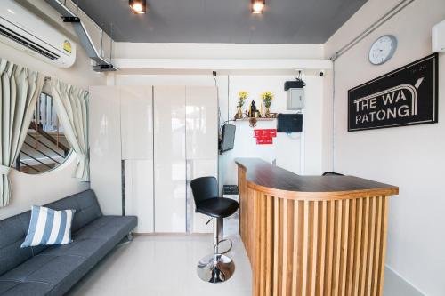Кату: OYO 105 The Way Patong Hotel
