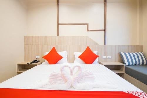 Кату: OYO 105 The Way Patong Hotel