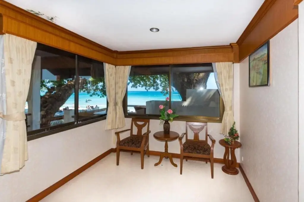 Самуи: Long Beach Lodge
