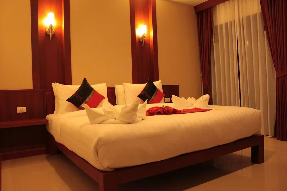 Кату: Patong Hemingway's Hotel