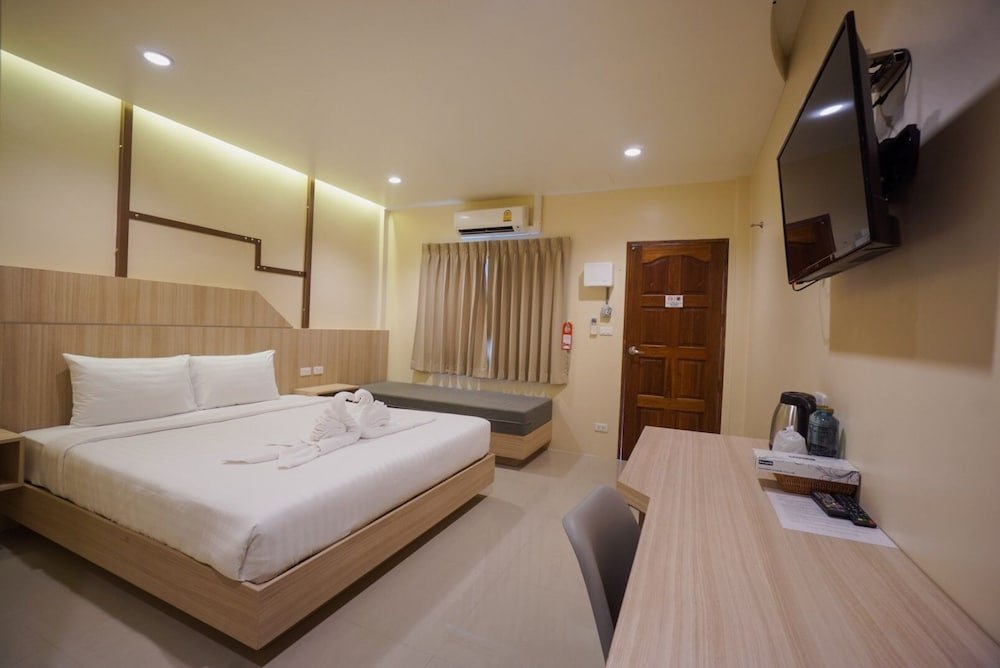 Кату: The Way Patong Hotel By OYO Rooms