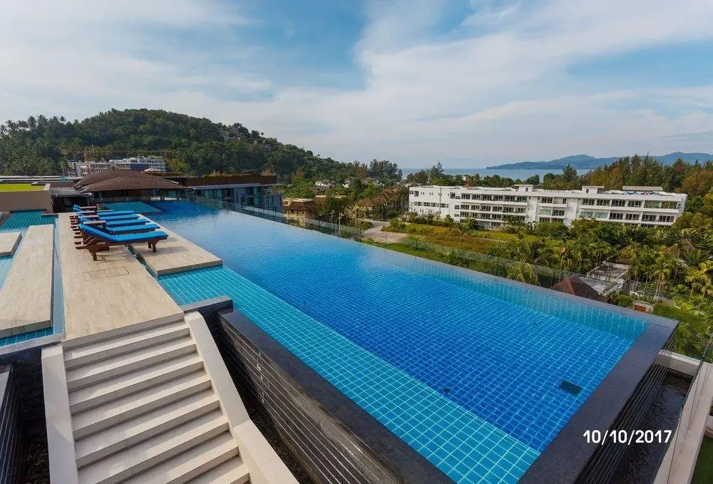 Тхаланг: The Aristo Resort 420